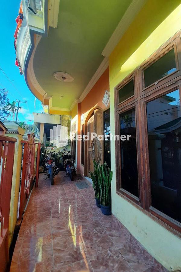 Bromo Indah Lestari Homestay Mitra Reddoorz Pasuruan Exterior foto